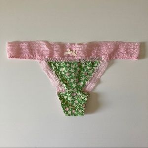 🆕 VICTORIAS SECRET POUT THONG NWT